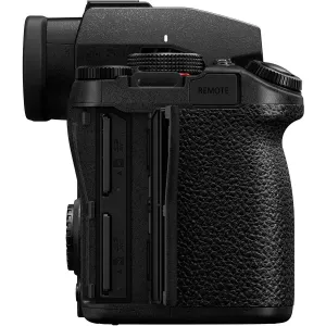 Panasonic LUMIX DC-S5M2 (telo) 21009