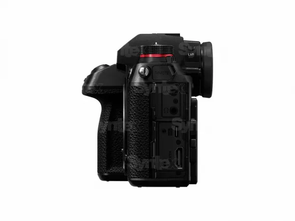 Panasonic LUMIX S1RM (S1R + R24105) 8085