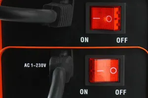 BJC Digitálna invertorová nabíjačka batérií 12/24V 600A