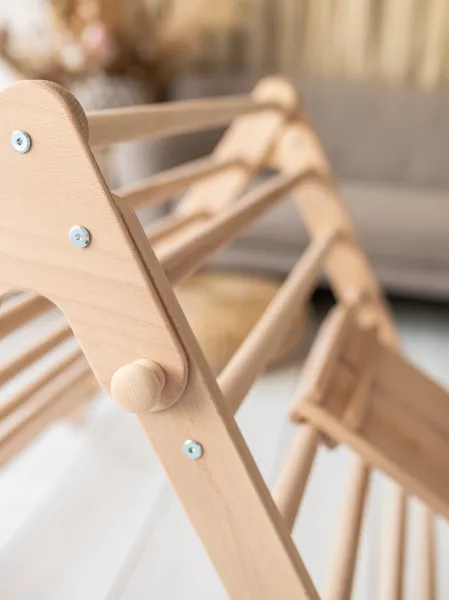 Woodisio Montessori Piklerovej triangel veľký PEDRO buk Farba: Farebný - modrý, Variant: Triangel