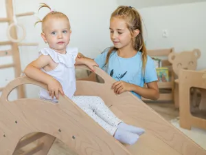 Woodisio Drevená šmýkačka pre deti Miri buk Farba: Prírodné drevo