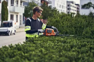 Akumulátorové nožnice na živý plot HUSQVARNA 522iHDR60 bez akumulátora a nabíjačky