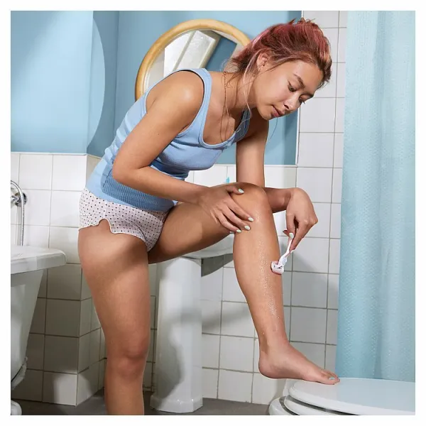 Gillette Venus Comfortglide Spa Breeze Holiace Strojčeky x4