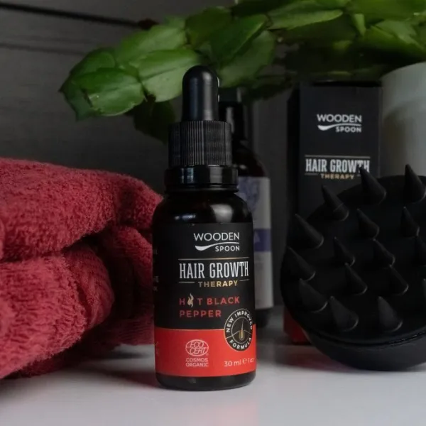 Sérum na rast vlasov s čiernym korením WoodenSpoon 30 ml