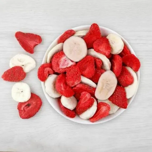 Veľké chrumkavé ovocie banán a jahoda Mixit 160g