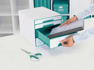 Titánové kancelárske nožnice Leitz WOW 205mm ľadovo modré