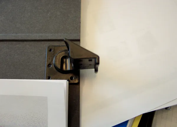 Zakladač pákový Leitz s lištou 5cm čierny