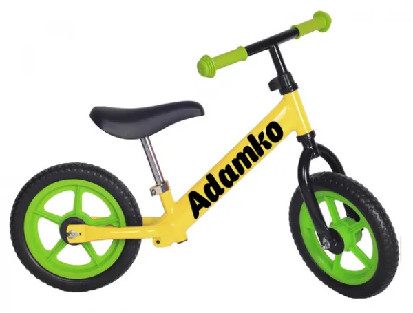myRunbike Moje odrážadlo s menom - žlté so zelenými kolesami