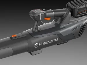 Akumulátorový fúkač Husqvarna Aspire™ B8X-P4A s akumulátorom a nabíjačkou