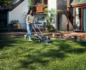Akumulátorová kosačka na trávu HUSQVARNA Aspire™ LC34-P4A bez akumulátora a nabíjačky