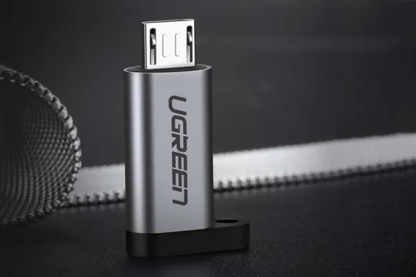 Ugreen US282 adaptér USB-C / micro USB, šedý