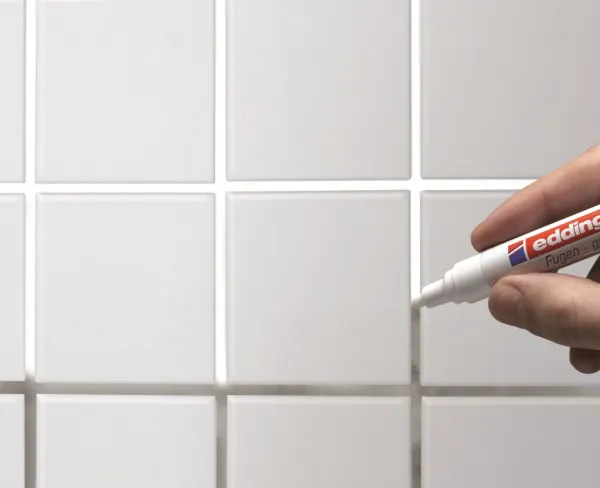 Popisovač na špáry edding 8200 biely v BL