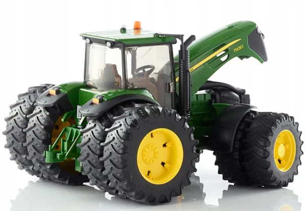 Bruder 03052 Traktor John Deere Twin Wheels