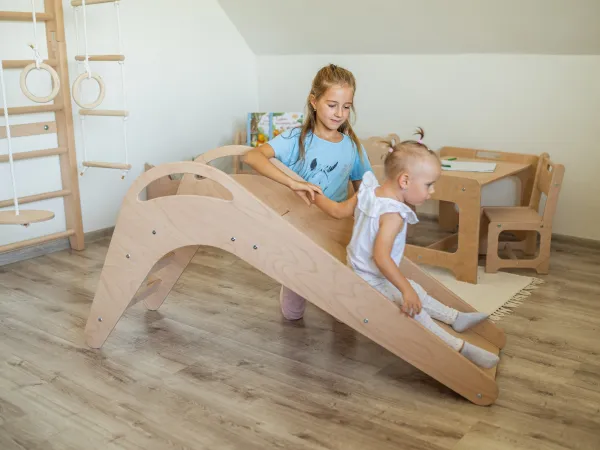 Woodisio Drevená šmýkačka pre deti Miri, veľkosť maxi, buk Farba: Prírodné drevo