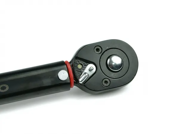 Geko Momentový kľúč HD, 1/2", 28 – 210 NM + nástavce na ALU disky