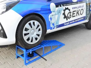 Geko Nájazdová rampa s hydraulickým zdvihákom 2T set 2ks