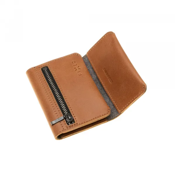 Kožená peňaženka FIXED Tripple Wallet for AirTag z pravej hovädzej kože, (hnedá) FIXWAT-TR2-BRW