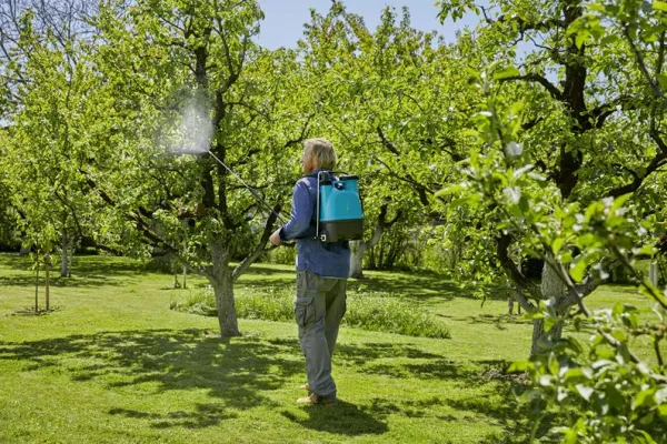 Gardena Postrekovač na chrbát 12 l