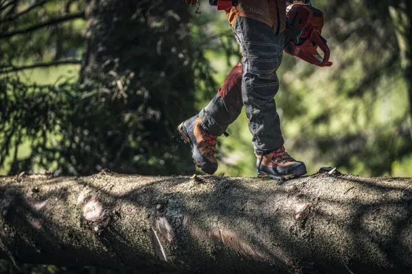 Husqvarna Ochranná kožená obuv Technical s ochranou proti prerezaniu 24 m/s Veľkosť: 48