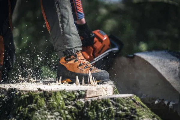 Husqvarna Ochranná kožená obuv Technical s ochranou proti prerezaniu 24 m/s Veľkosť: 48