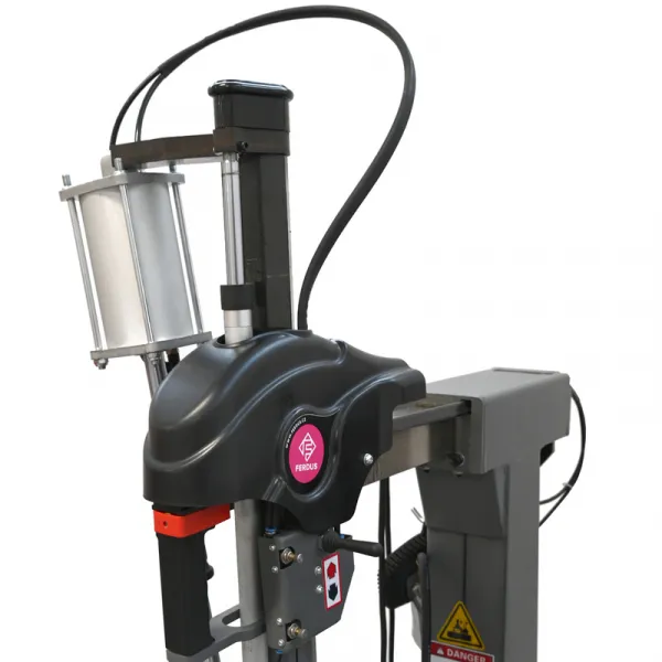 Ferdus Automatická prezúvačka pneumatík LC897V