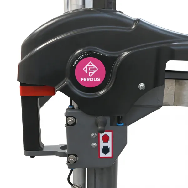 Ferdus Automatická prezúvačka pneumatík LC897V