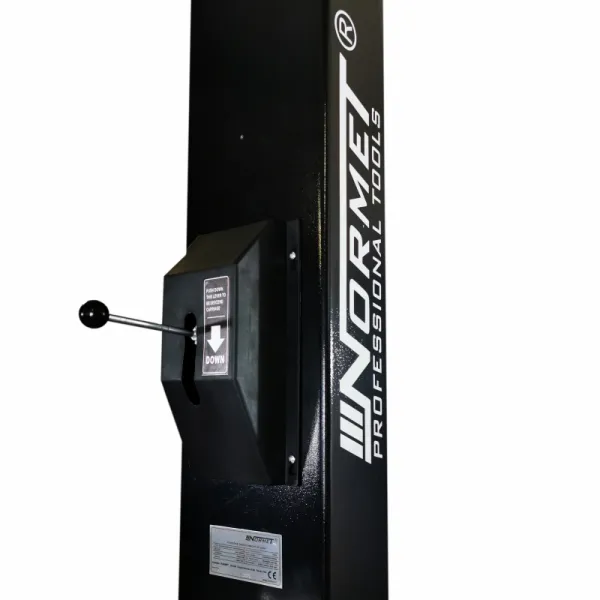 NORMET DVOJSTĹPOVÝ ZDVIHÁK 4T POLOAUTOMAT
