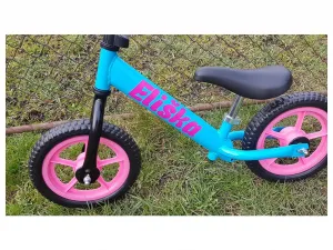 myRunbike Moje odrážadlo s menom - tyrkysové s ružovými kolesami