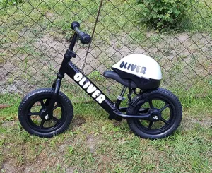 myRunbike Moje odrážadlo s menom - čierne