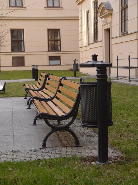 Liatinová lavička CORSO