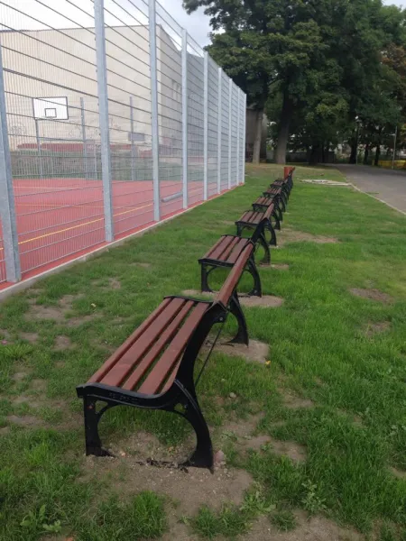 Liatinová lavička RELAX S OPERADLOM