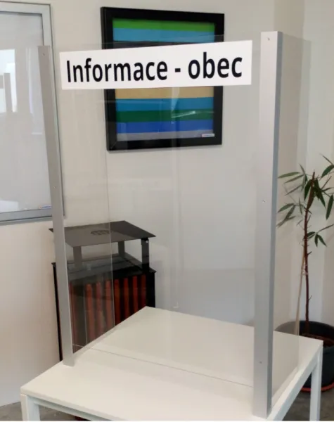 Ochranná prepážka - Model ALFA s bočnými zástenami