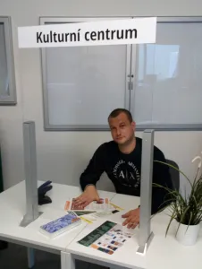 Ochranná prepážka - Model BETA s čelnou zástenou
