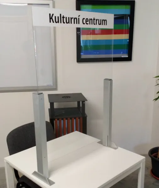 Ochranná prepážka - Model BETA s čelnou zástenou