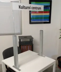 Ochranná prepážka - Model BETA s čelnou zástenou