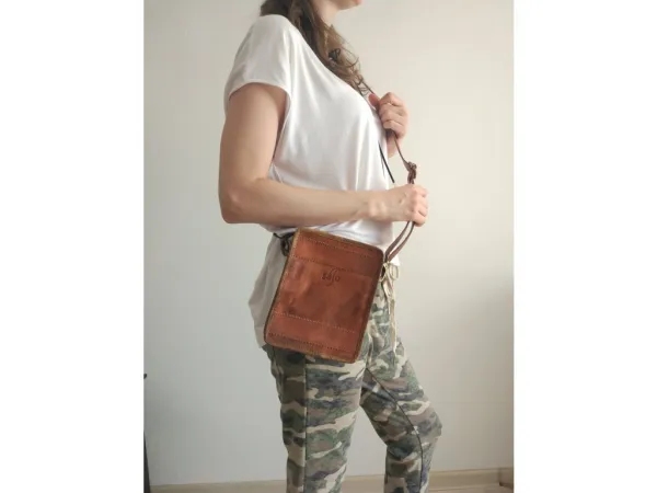 SAJO RAŠMI crossbody taštička