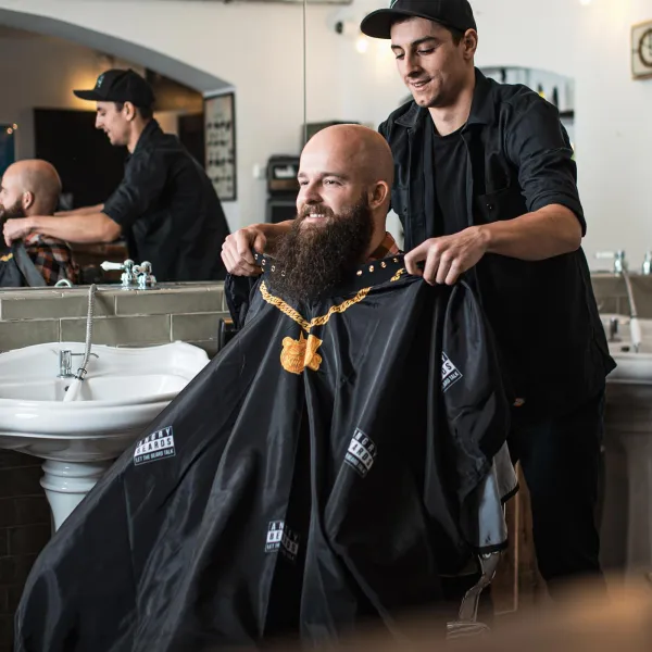 Angry Beards Pláštenka pre holičov