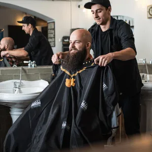 Angry Beards Pláštenka pre holičov