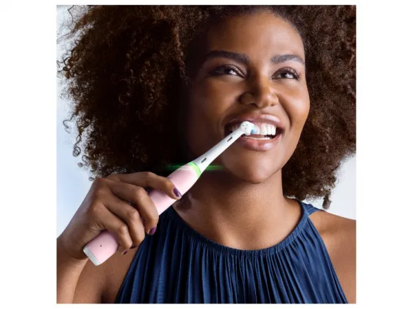 Oral-B iO Series 3 Blush Pink