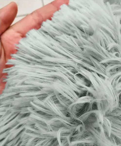 Univerzálny plyšový pelech pre psy a mačky, 80 cm - svetlosivý