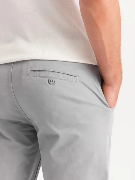 Trendy pánske chinos nohavice šedé