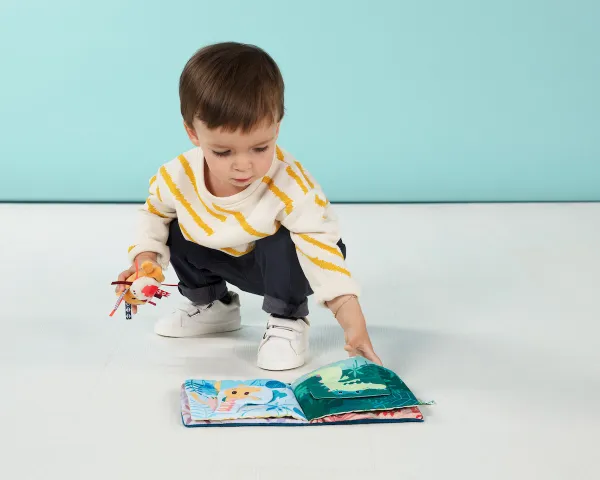Lilliputiens – Textilná knižka – lev Jack