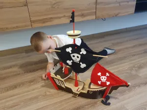 Arty Toys - pirátska loď