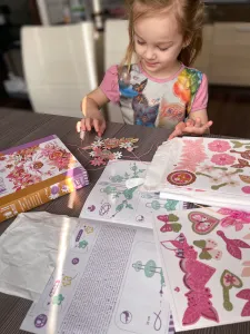 Vyrob si sám - súprava šperkov s medailónikmi a trblietkami
