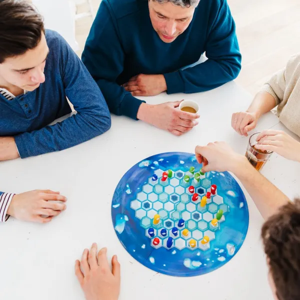 SmartGames - Tučniaky, pritúľte sa!