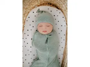 Prestieradlo Sleepee We Care do kočíka, košíka a kolísky čierne bodky/eukalyptus