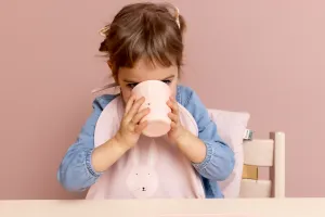 Detský silikónový hrnček 2 ks Mrs. Rabbit