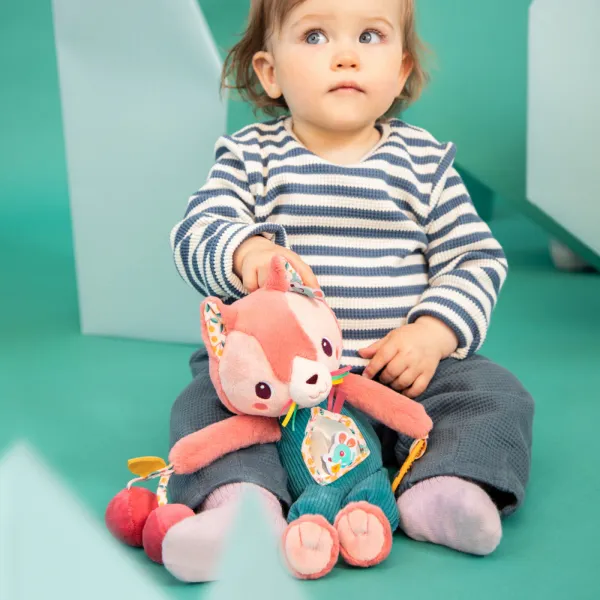 Lilliputiens – textilná hračka s aktivitami - mačička Jeanne
