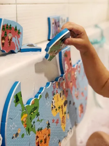 Puzzle - Mapa sveta - hračka do vody - 28ks