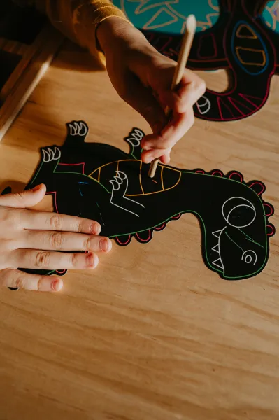 Atelier Mini - vyškrabovacie obrázky Dinosaury